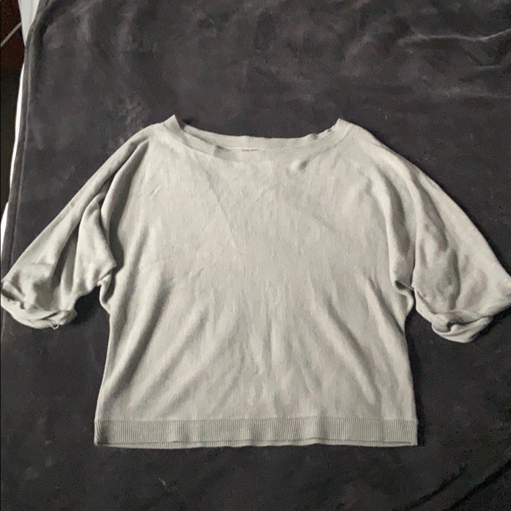 Comfortable and cute grey top.